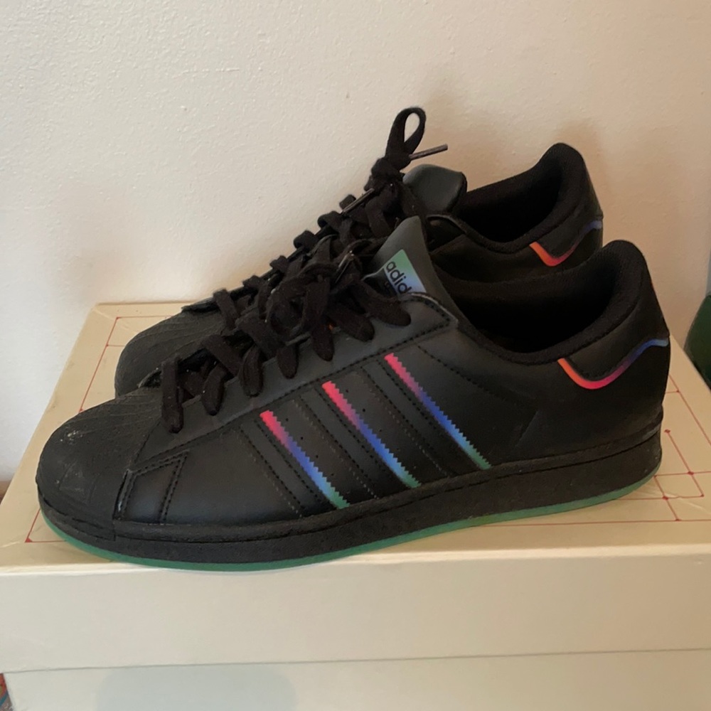 Adidas 9/10 condition